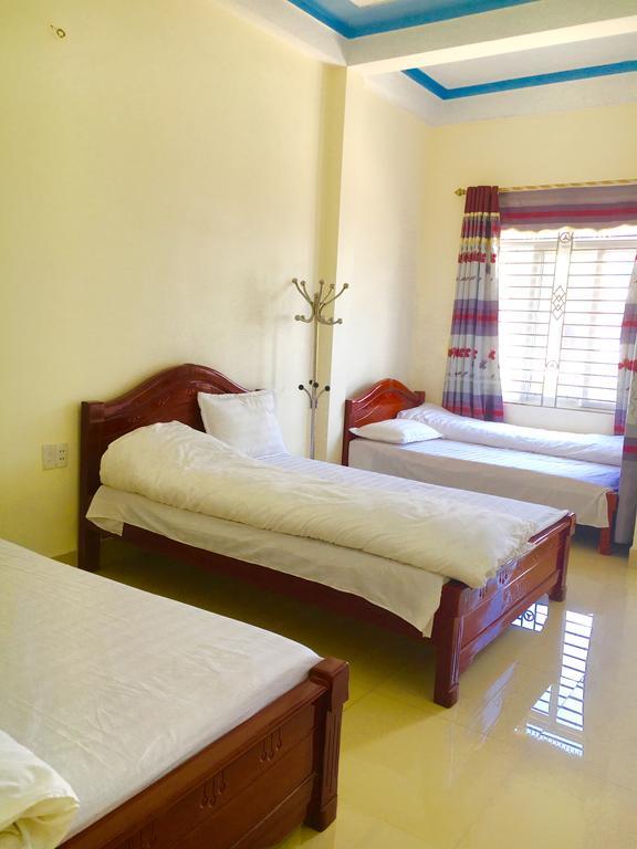 Huyen Tram Guesthouse Dong Van  Extérieur photo