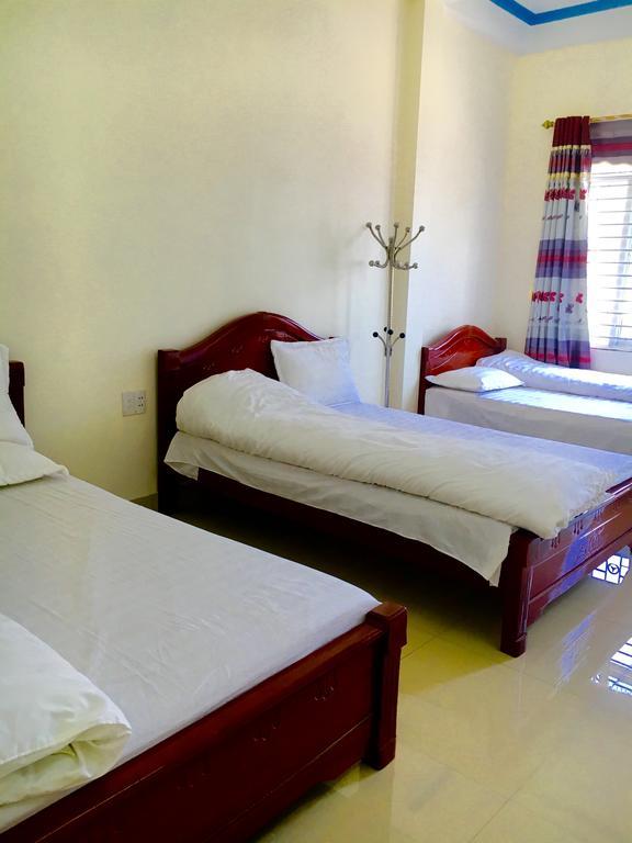 Huyen Tram Guesthouse Dong Van  Extérieur photo